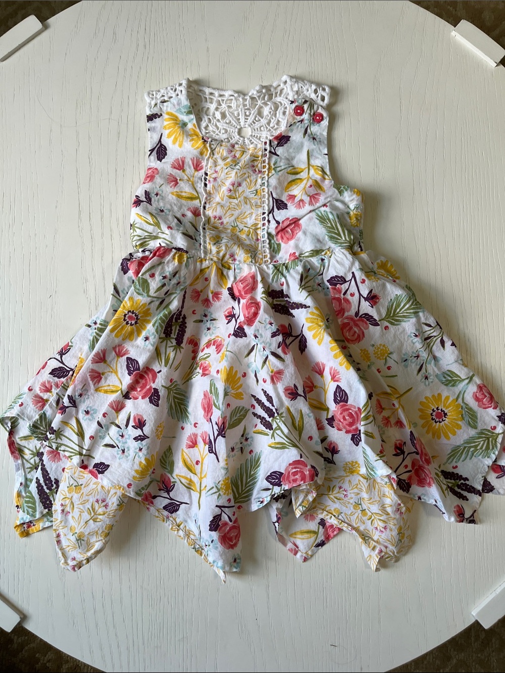Artisan Ny White Floral Crochet Yoke Handkerchief Hem Dress